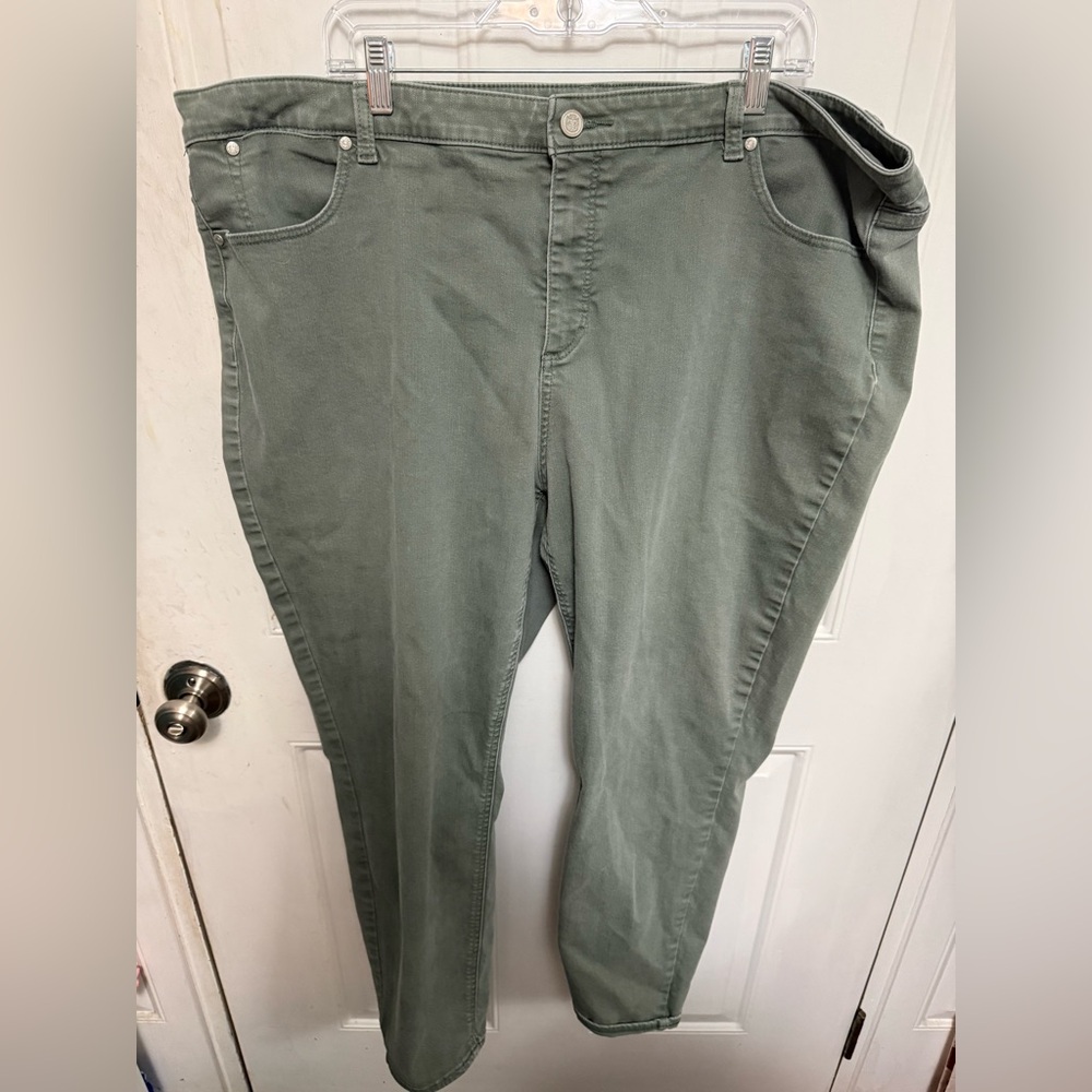 Stylish Green Pants plus size